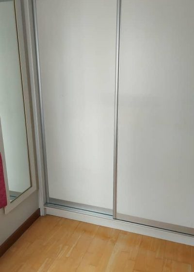 Sliding Wardrobe (Replace anti-jump rollers, track)